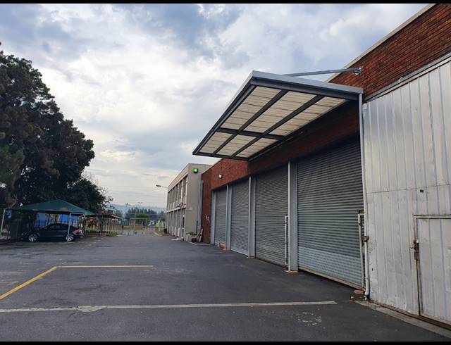 4,228M² FACTORY TO LET IN SACKS CIRCLE INDUSTRIAL